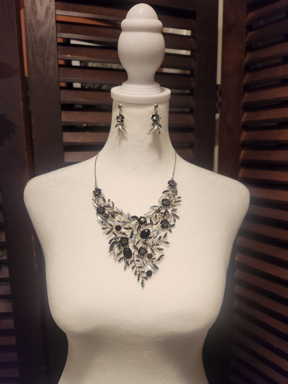 Statement Floral Cluster Necklace and Earring Set in Black and Silver
